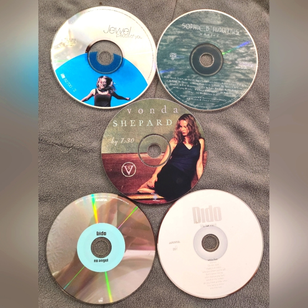5 Compact Disc's